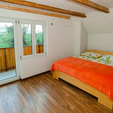 Kmetija Hvadnik Tržič